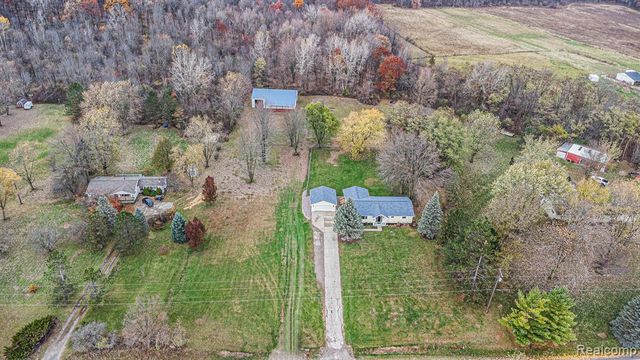 7135 Jordan Road, Grand Blanc, MI 48439