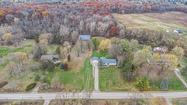 7135 Jordan Road, Grand Blanc, MI 48439