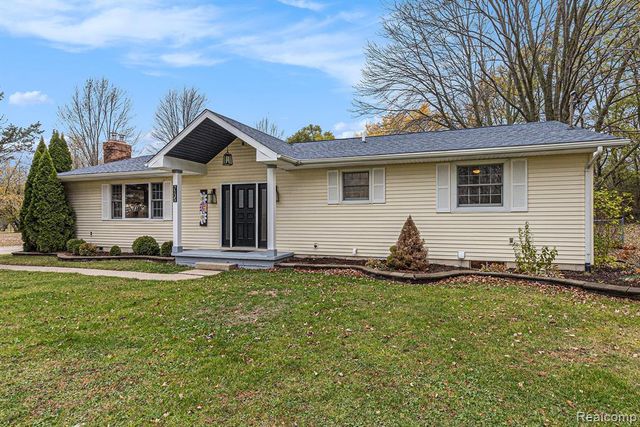 7135 Jordan Road, Grand Blanc, MI 48439