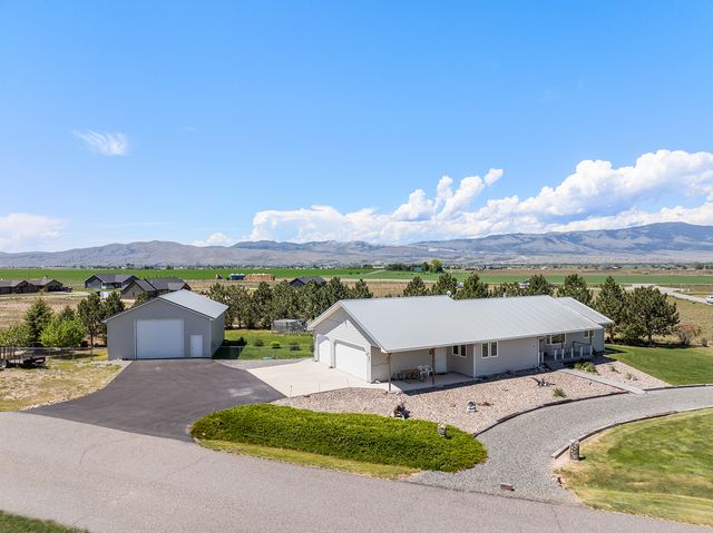 16 Windy Meadow Drive, Townsend, MT 59644