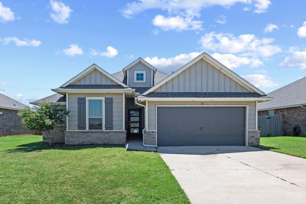 10824 NW 5th Street, Yukon, OK 73099