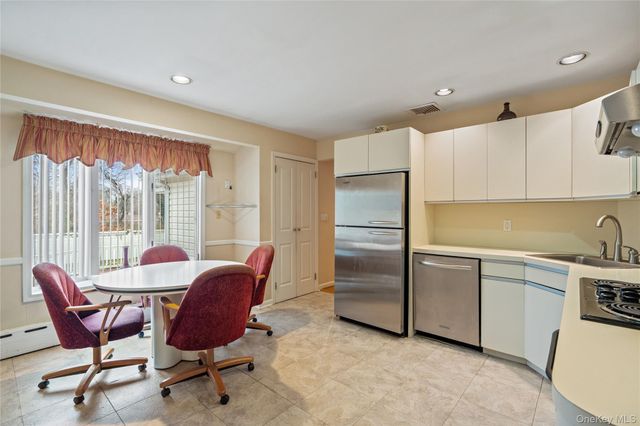 2046 Hancock Avenue, North Bellmore, NY 11710