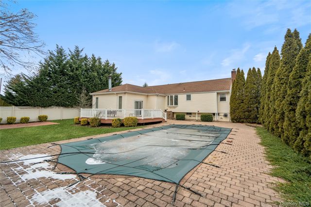 2046 Hancock Avenue, North Bellmore, NY 11710