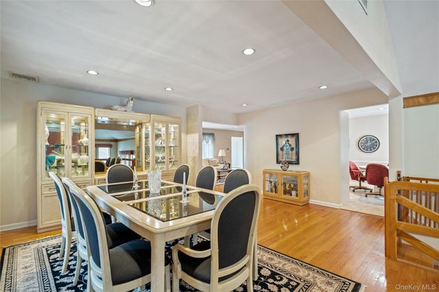 2046 Hancock Avenue, North Bellmore, NY 11710