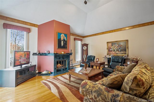 2046 Hancock Avenue, North Bellmore, NY 11710