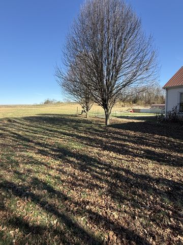 820 Highway 52 East, E, Portland, TN 37148