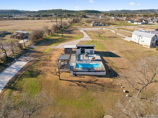 849 Bingham, New Braunfels, TX 78132