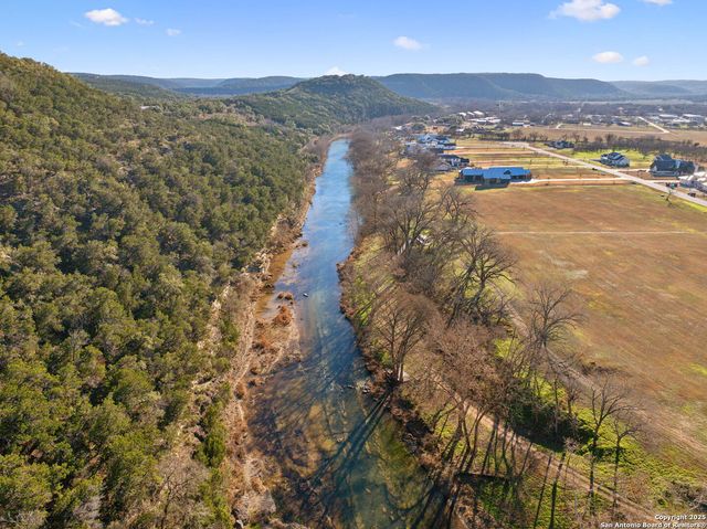 849 Bingham, New Braunfels, TX 78132