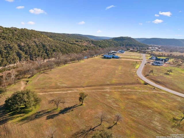 849 Bingham, New Braunfels, TX 78132
