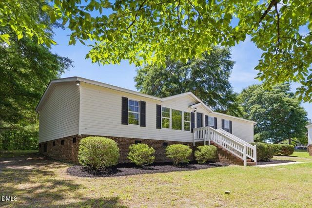 3709 Wyndfair Drive, Fuquay Varina, NC 27526