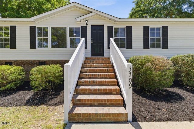 3709 Wyndfair Drive, Fuquay Varina, NC 27526