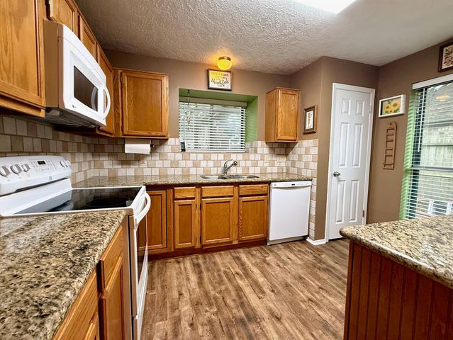 2919 Laurelridge Drive, League City, TX 77573