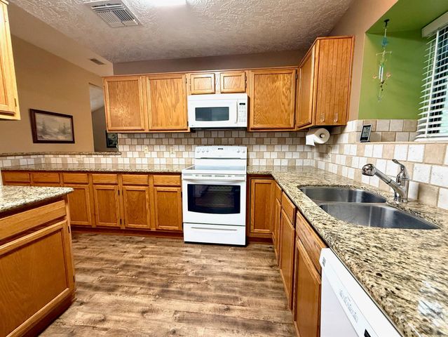 2919 Laurelridge Drive, League City, TX 77573