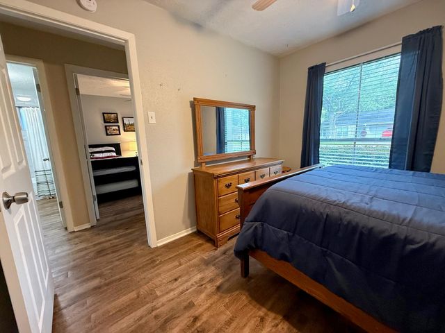 2919 Laurelridge Drive, League City, TX 77573