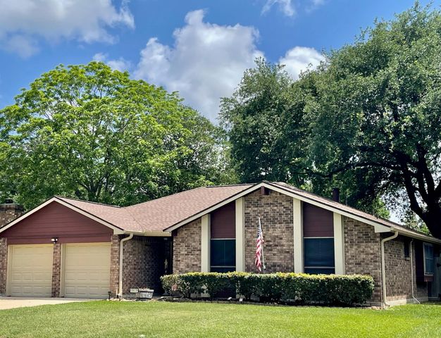 2919 Laurelridge Drive, League City, TX 77573