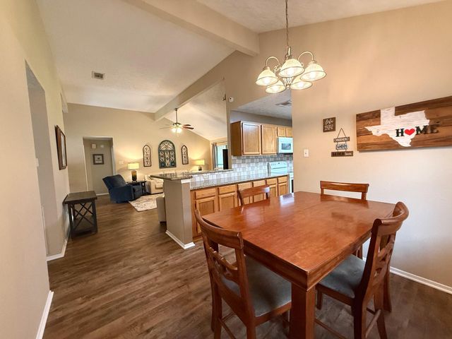 2919 Laurelridge Drive, League City, TX 77573