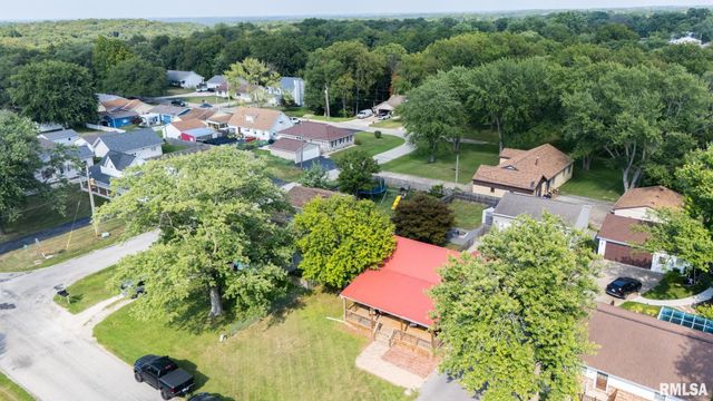 518 N PEKIN Lane, Hanna City, IL 61536