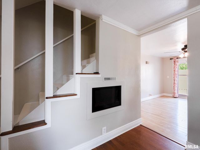 518 N PEKIN Lane, Hanna City, IL 61536