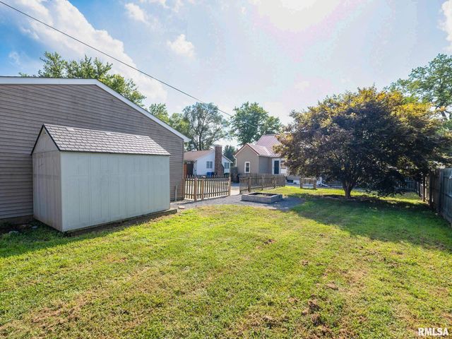518 N PEKIN Lane, Hanna City, IL 61536