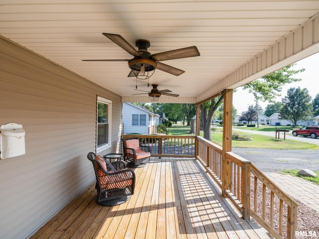 518 N PEKIN Lane, Hanna City, IL 61536