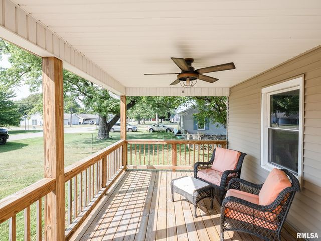 518 N PEKIN Lane, Hanna City, IL 61536