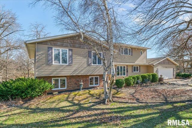 9 OAKWOOD Drive, Springfield, IL 62711