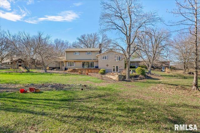 9 OAKWOOD Drive, Springfield, IL 62711