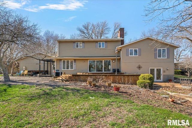 9 OAKWOOD Drive, Springfield, IL 62711