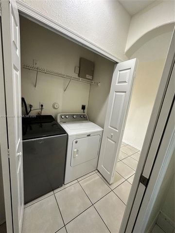 2704 SE 15th Place, Homestead, FL 33035