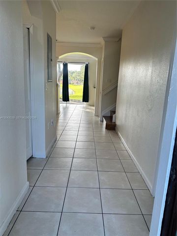 2704 SE 15th Place, Homestead, FL 33035