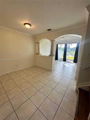 2704 SE 15th Place, Homestead, FL 33035