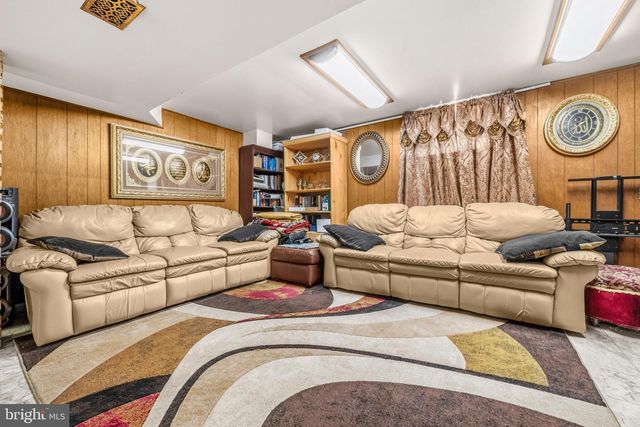 5603 BERWYN RD, College Park, MD 20740