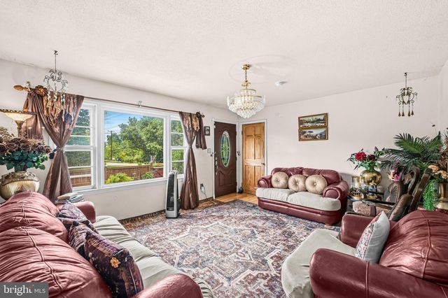 5603 BERWYN RD, College Park, MD 20740