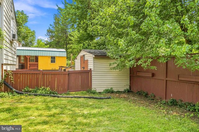 5603 BERWYN RD, College Park, MD 20740