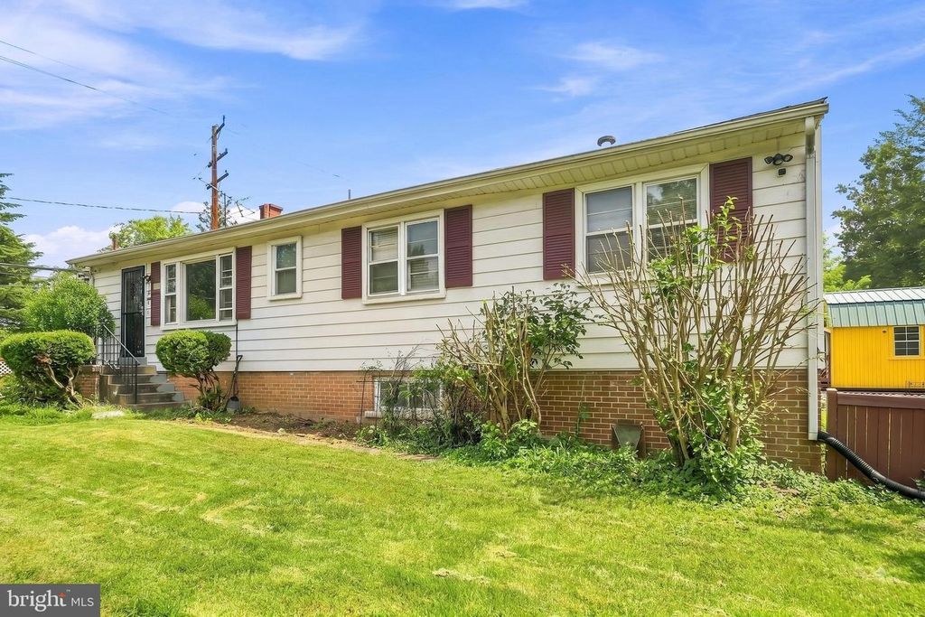 5603 BERWYN RD, College Park, MD 20740