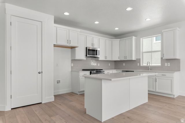 2385 S 1230 W, Syracuse, UT 84075