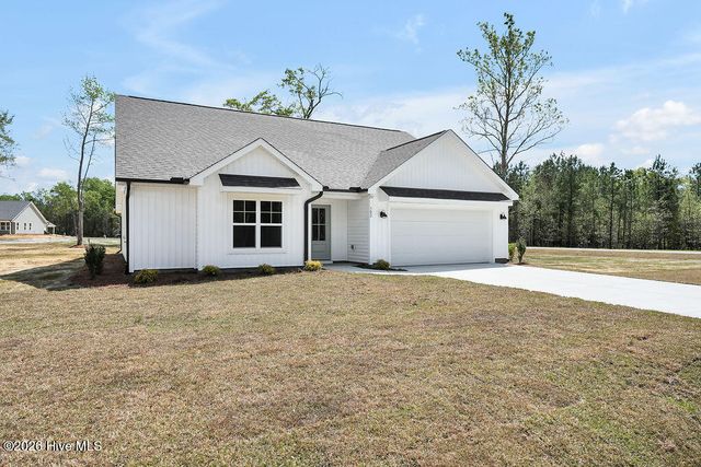 302 Riva Ridge, Burgaw, NC 28425