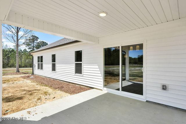 302 Riva Ridge, Burgaw, NC 28425