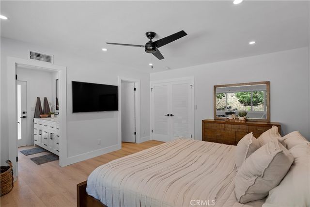 4240 Kingfisher Road, Calabasas, CA 91302