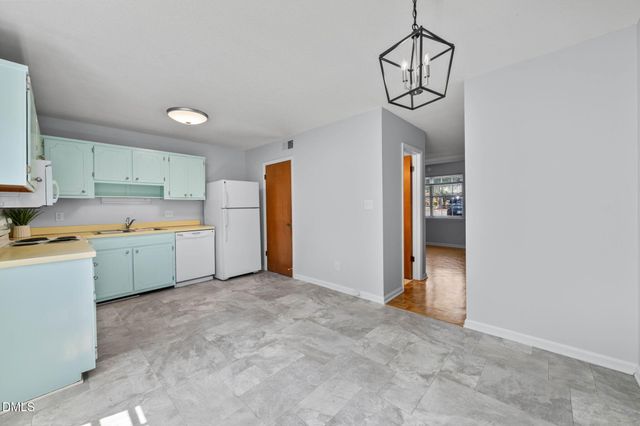 1002 Willow Drive Apt 6, Chapel Hill, NC 27514