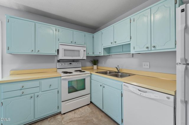1002 Willow Drive Apt 6, Chapel Hill, NC 27514