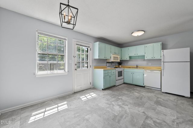 1002 Willow Drive Apt 6, Chapel Hill, NC 27514