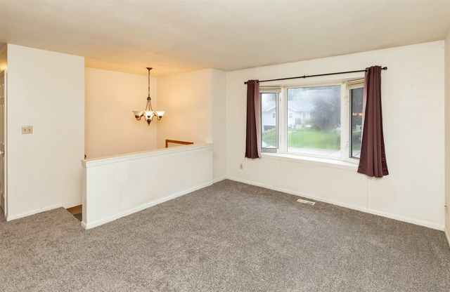 4657 Hyperion Drive, Norwalk, IA 50211