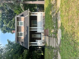 820 N Chevrolet Avenue, Flint, MI 48504