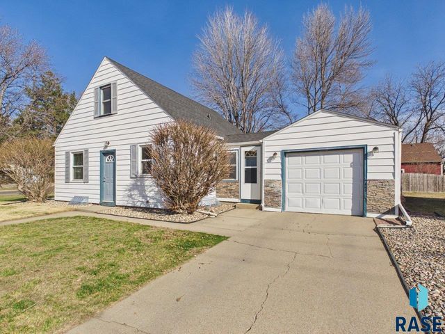 1736 S Van Eps Ave Avenue, Sioux Falls, SD 57105