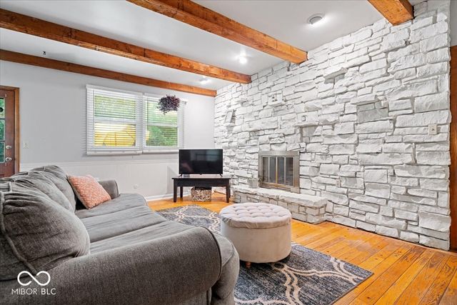 7010 Grosvenor Place, Indianapolis, IN 46220