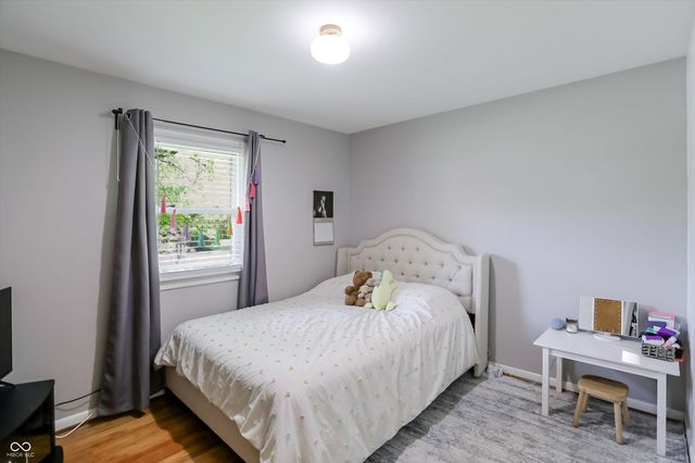 7010 Grosvenor Place, Indianapolis, IN 46220