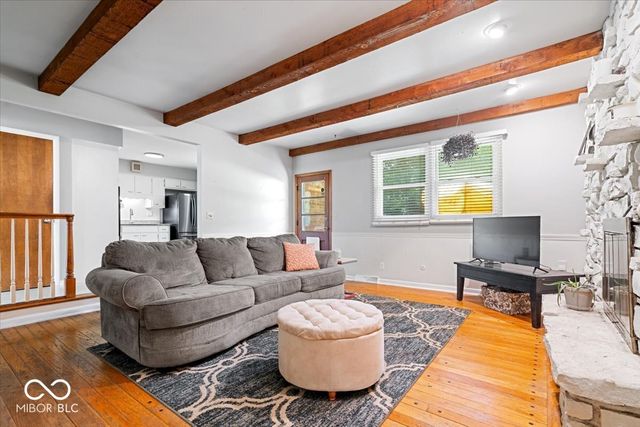 7010 Grosvenor Place, Indianapolis, IN 46220