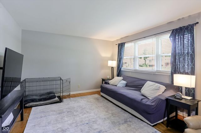 7010 Grosvenor Place, Indianapolis, IN 46220