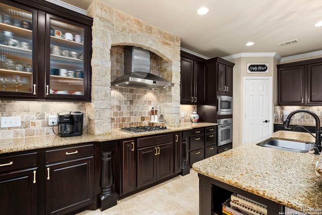 9706 Rosemire Way, San Antonio, TX 78254